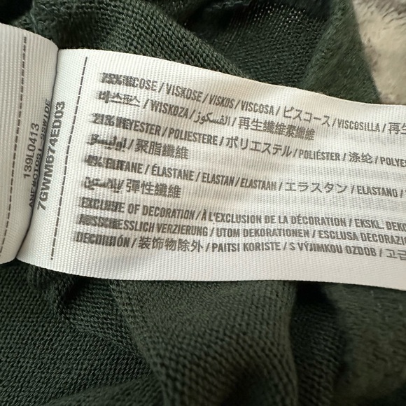 Abercrombie & Fitch Soft Wide Neck Tie Front Top in Green Size Medium - Picture 12 of 16